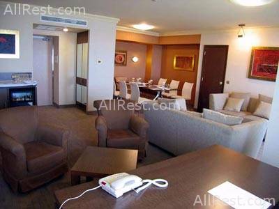 Holiday Inn Attica Avenue 20
